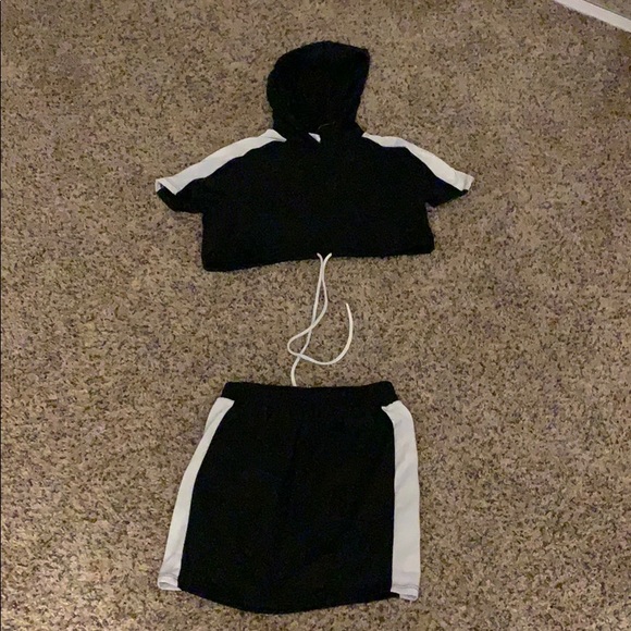 Two piece hoodie/skirt set - Picture 4 of 5